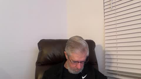 Colorado Guy Straight online show from 09/18/25, 07:54