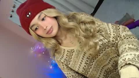 Snapshot of yougotelise69 chatting on 12/14/24, 03:04 HAPPY BIRTHDAY TO ME online show from 12/14/24, 03:04