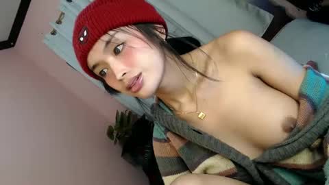 Snapshot of yougotelise69 chatting on 01/20/25, 08:52 HAPPY BIRTHDAY TO ME online show from 01/20/25, 08:52