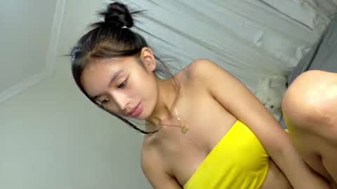 Snapshot of yougotelise69 chatting on 10/03/25, 12:02 HAPPY BIRTHDAY TO ME online show from 10/03/25, 12:02