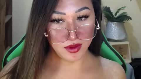 Your Dream Pinay Anna online show from 02/15/26, 11:30