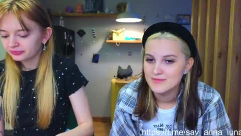 Anna and Luna online show from 04/25/26, 04:48