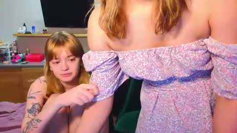 Anna and Luna online show from 06/18/26, 04:55