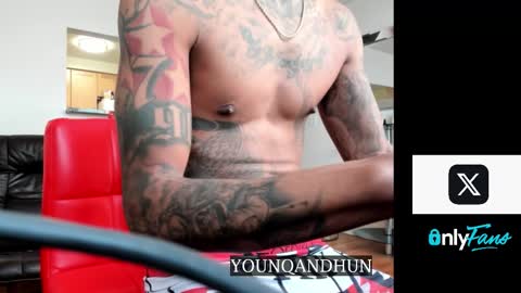 Snapshot of younqandhunq chatting on 01/15/26, 04:22 younqandhun online show from 01/15/26, 04:22