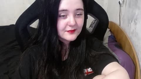 your_8a8y online show from 02/25/25, 07:03