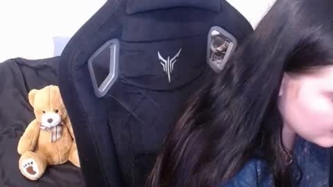 your_8a8y online show from 03/05/25, 08:00