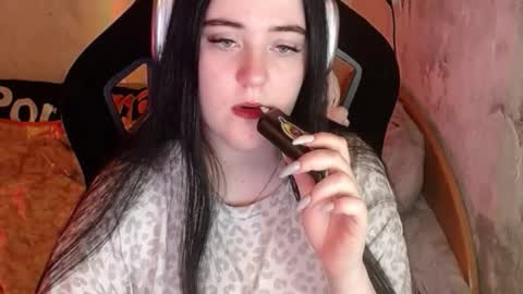 your_8a8y online show from 11/30/25, 08:35