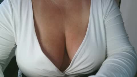 Snapshot of your__maria chatting on 02/12/26, 08:53 Maria Love online show from 02/12/26, 08:53