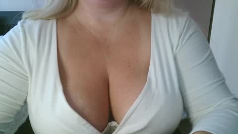 Snapshot of your__maria chatting on 02/23/26, 08:33 Maria Love online show from 02/23/26, 08:33