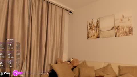 Snapshot of your__voice chatting on 02/21/25, 06:26 Camilla online show from 02/21/25, 06:26