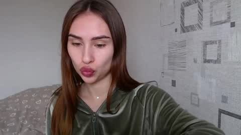 Amelia online show from 04/10/26, 07:46