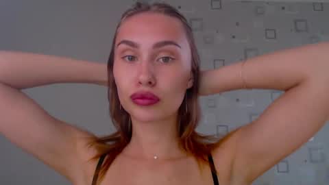 Amelia online show from 06/01/26, 12:18
