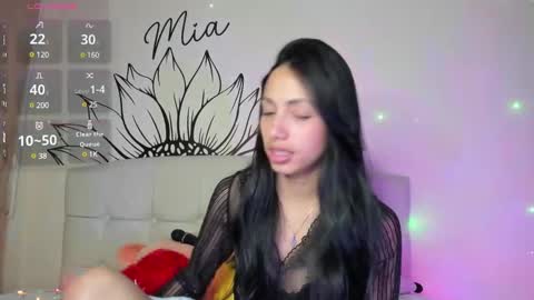 mia3 online show from 02/10/25, 01:24