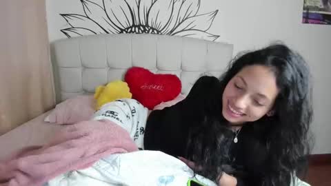 mia3 online show from 02/23/25, 07:55