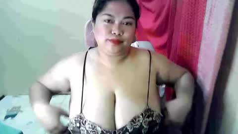 Snapshot of your_big_boobs chatting on 09/16/25, 11:28 your_big_boobs online show from 09/16/25, 11:28