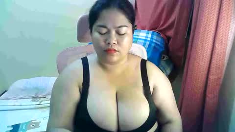 Snapshot of your_big_boobs chatting on 10/02/25, 12:56 your_big_boobs online show from 10/02/25, 12:56