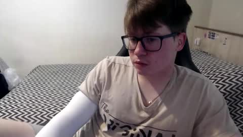 Max online show from 06/01/26, 03:41
