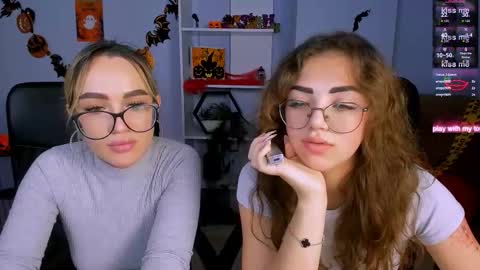 Snapshot of your_bunny12 chatting on 10/28/25, 09:13 your bunny12 online show from 10/28/25, 09:13