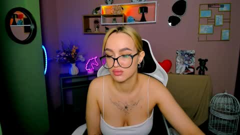 your bunny12 online show from 03/31/26, 06:03