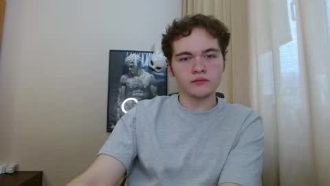 your_bunny123 online show from 12/15/25, 07:56