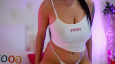 Snapshot of your_bustygirl chatting on 06/15/26, 06:43 your_bustygirl online show from 06/15/26, 06:43