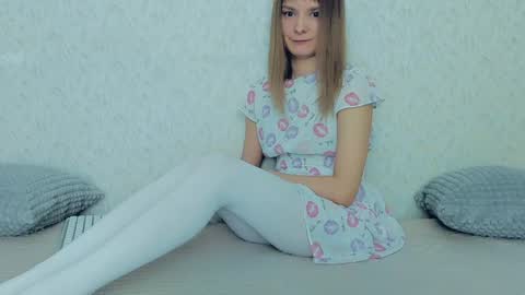 Lily online show from 01/11/25, 11:12