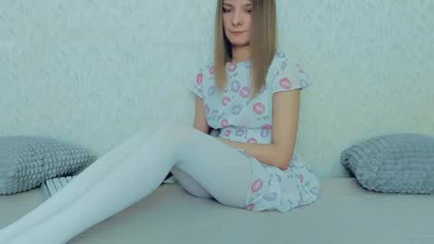 Lily online show from 01/13/25, 09:08