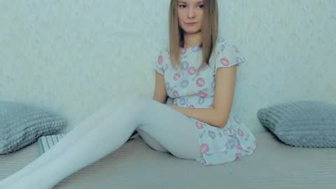 Lily online show from 01/19/25, 11:23