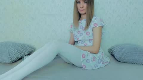 Lily online show from 03/03/25, 05:53