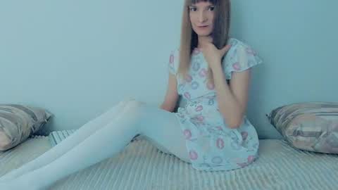 Lily online show from 09/10/25, 11:21