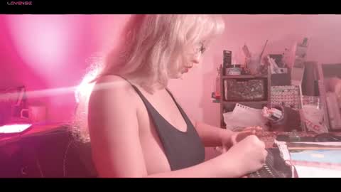 your_coraline_ online show from 07/04/26, 10:54