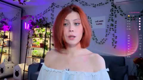 Snapshot of your_corvus chatting on 11/18/25, 08:08 your_corvus online show from 11/18/25, 08:08