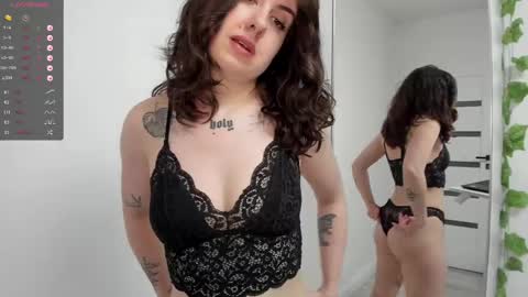 Adrianne online show from 05/09/26, 01:49