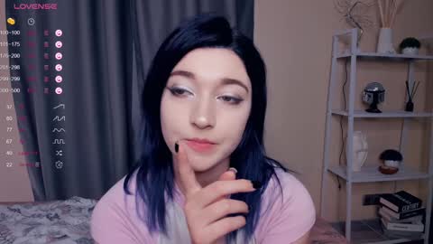 Lina online show from 02/04/25, 09:38