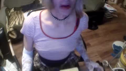 Taylor Tash online show from 12/11/24, 01:26