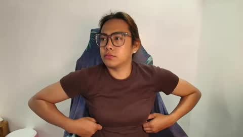 your_dreamgirlxxx69 online show from 03/23/26, 11:47