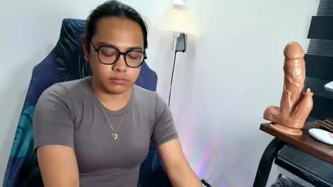your_dreamgirlxxx69 online show from 05/26/26, 07:59