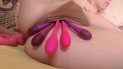 Emily online show from 02/19/26, 09:05