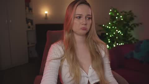 Snapshot of your_kat chatting on 12/20/25, 06:15 Katherine online show from 12/20/25, 06:15