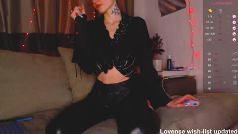 Snapshot of your_lionheart chatting on 09/25/25, 07:17 your_lionheart online show from 09/25/25, 07:17