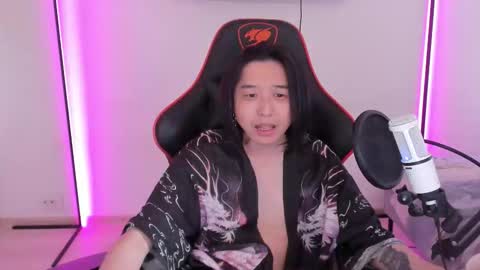 Han   online show from 10/03/25, 11:18