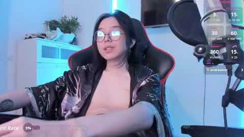 Han   online show from 11/11/25, 10:32