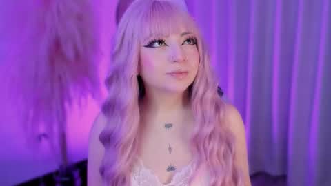 Cami independent model online show from 03/11/26, 07:58