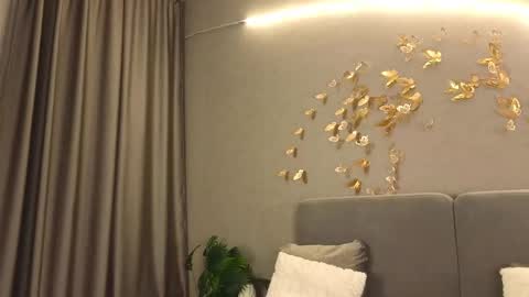 Jessica Loyd online show from 03/03/25, 12:37