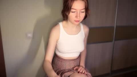 Mia online show from 04/23/26, 05:52