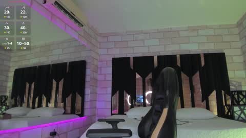 Evelin  online show from 01/06/25, 09:43