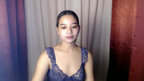 Snapshot of your_pinay_ivy chatting on 11/11/25, 04:23 your_pinay_ivy online show from 11/11/25, 04:23