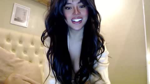 Snapshot of your_pov chatting on 01/11/26, 07:24 Lena online show from 01/11/26, 07:24