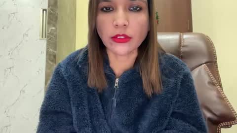 Snapshot of your_priya_77 chatting on 01/09/25, 05:22 sonam online show from 01/09/25, 05:22