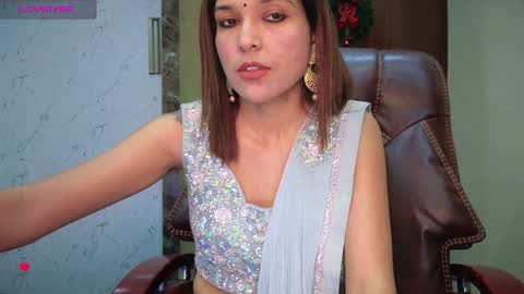 Snapshot of your_priya_77 chatting on 01/23/25, 06:39 sonam online show from 01/23/25, 06:39